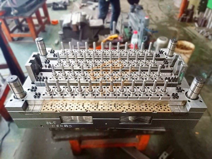 48 Cavity Sprite Bottle Pet Preform Mould